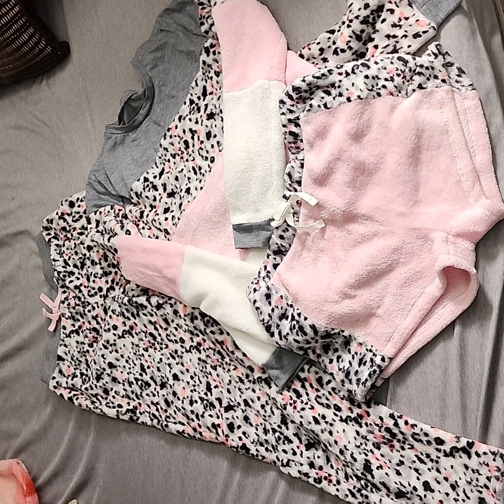 Girls soft 3 piece outfit